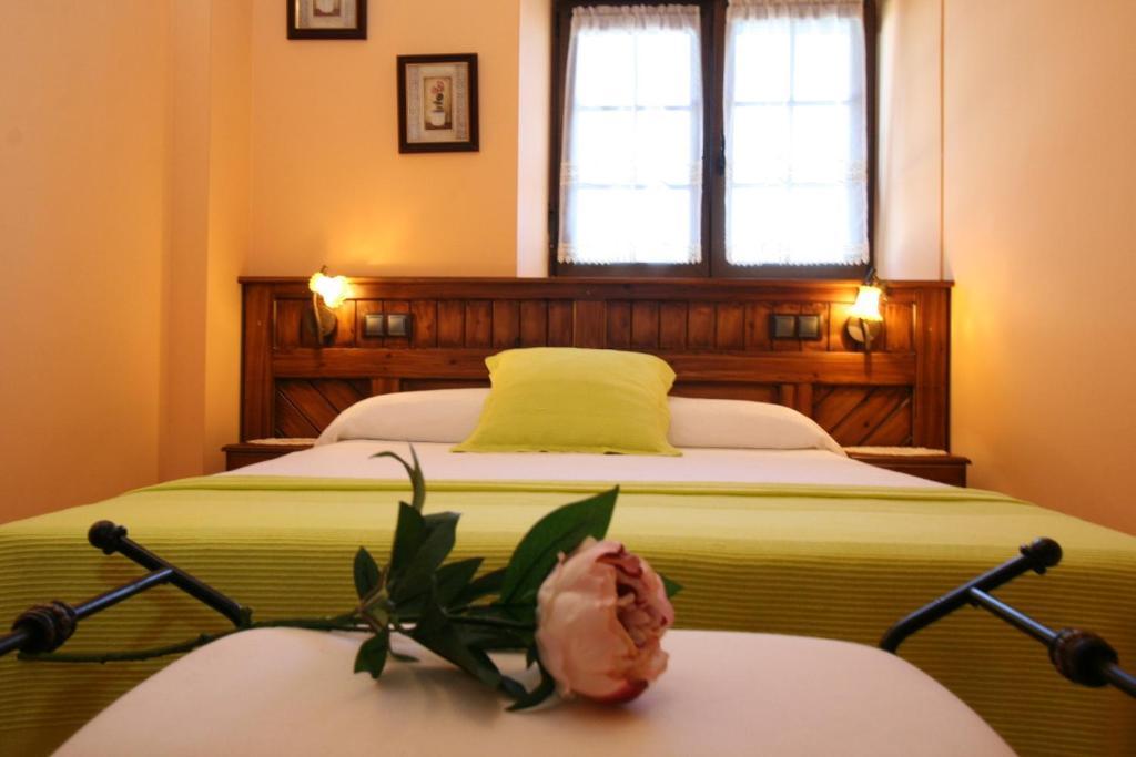 Apartamentos Toraya Hoz de Anero Ruang foto