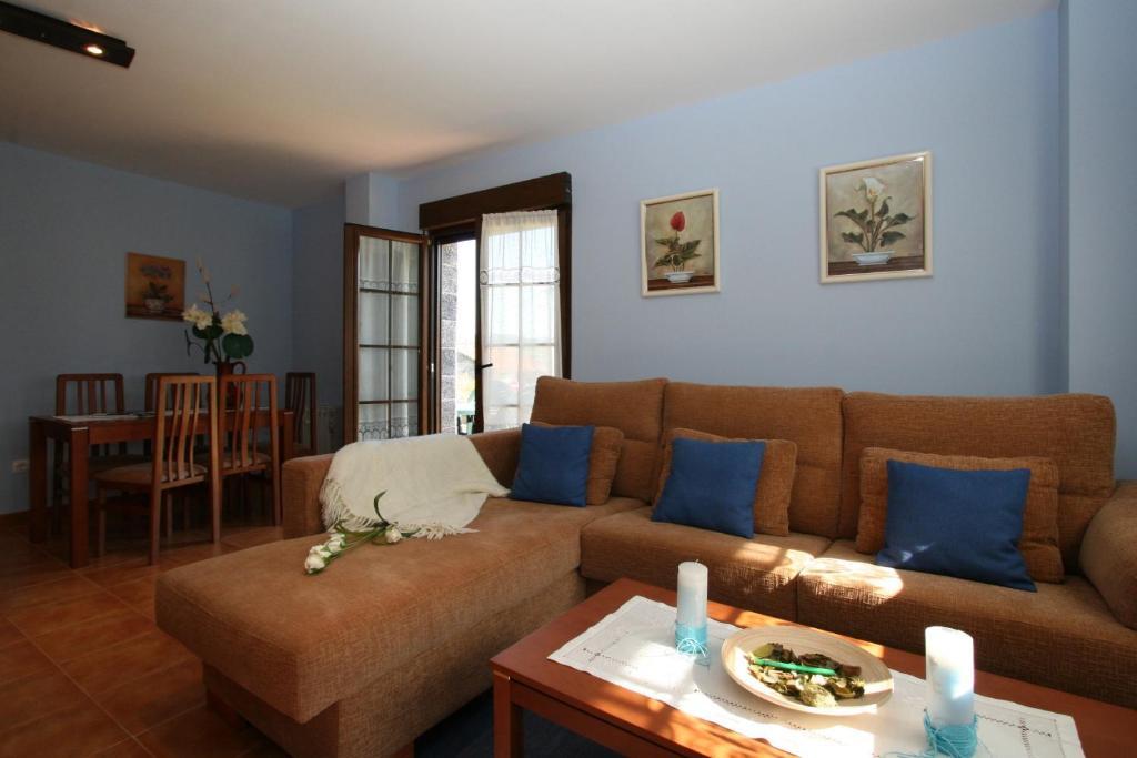 Apartamentos Toraya Hoz de Anero Ruang foto