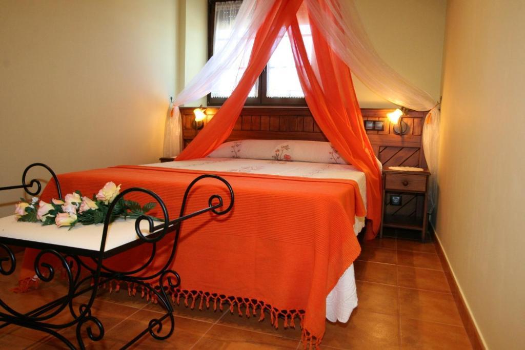 Apartamentos Toraya Hoz de Anero Ruang foto