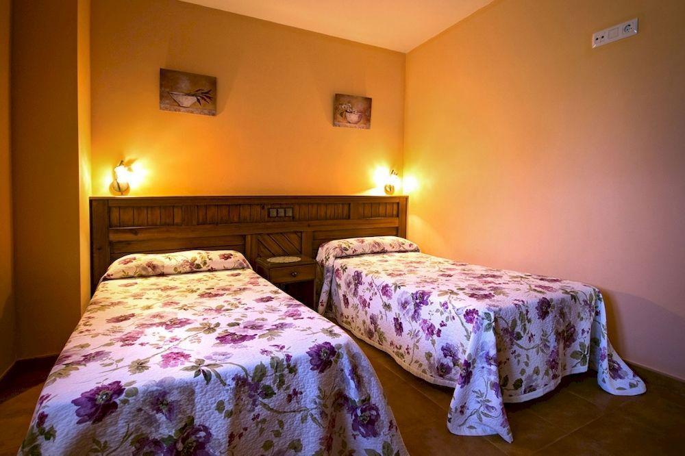Apartamentos Toraya Hoz de Anero Bagian luar foto