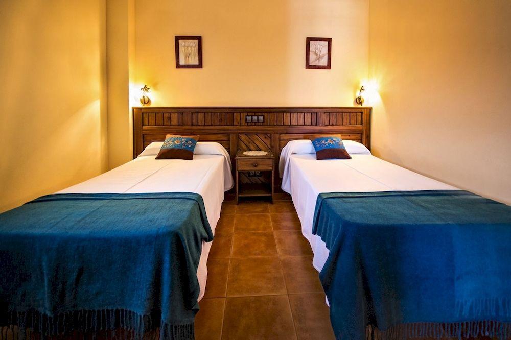 Apartamentos Toraya Hoz de Anero Bagian luar foto