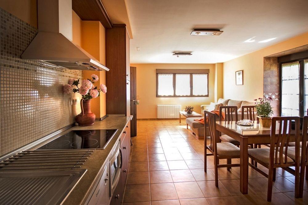 Apartamentos Toraya Hoz de Anero Bagian luar foto